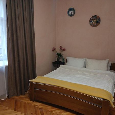Бюджетная Квартира На Леси Украинки Lviv Exterior photo